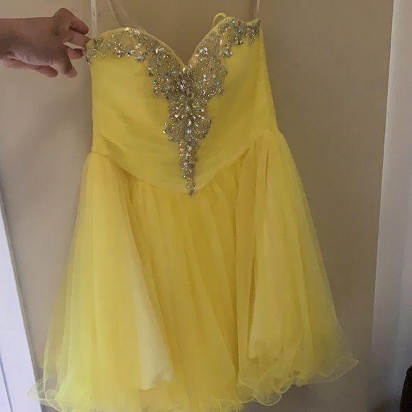 Dress - Picture 3 of 3